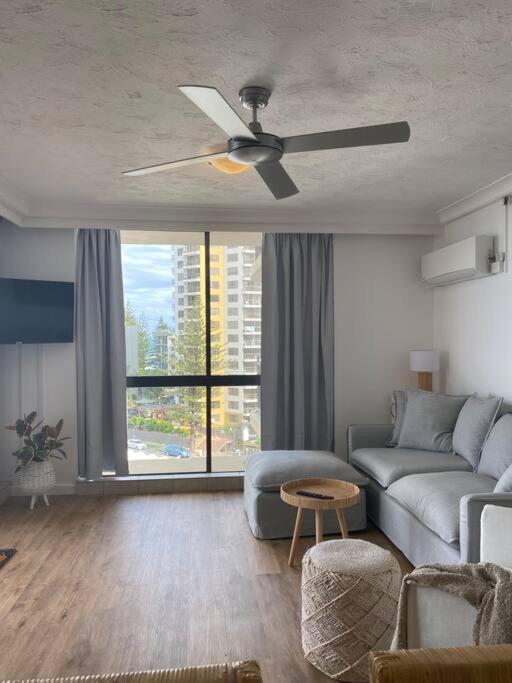 Fabulous Sea Views In The Heart Of Surfers Apartment Гоулд Коуст Екстериор снимка